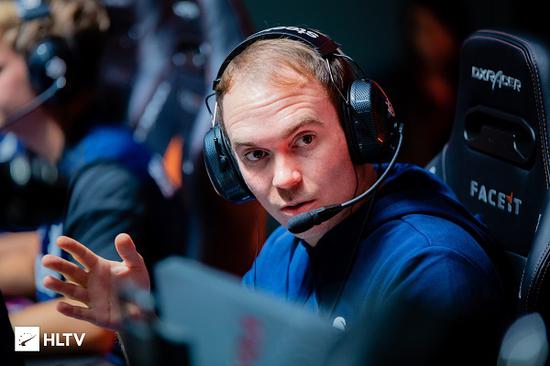 世纪华通第三季度业绩创新高营收突破百亿利润达17亿